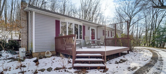 Roaring Spring Horse Farm Getaway w/Game Room