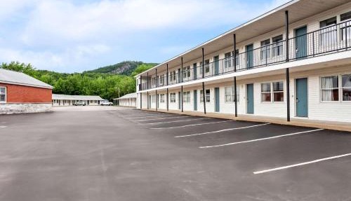 Rodeway Inn Gorham Riverside