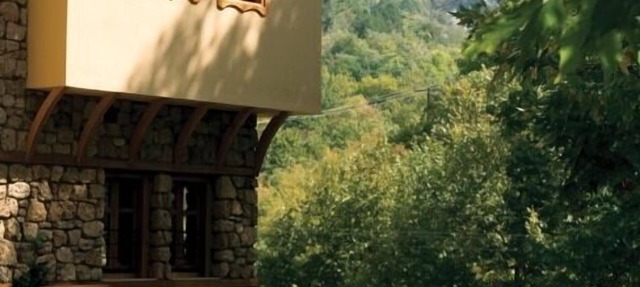 Roes Suites