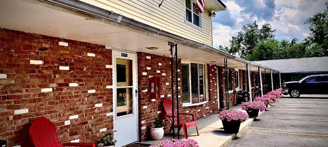 Rolling Hills Motel