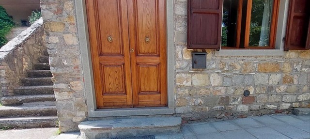 Romantic apartment in the green within walking distance from bike path!