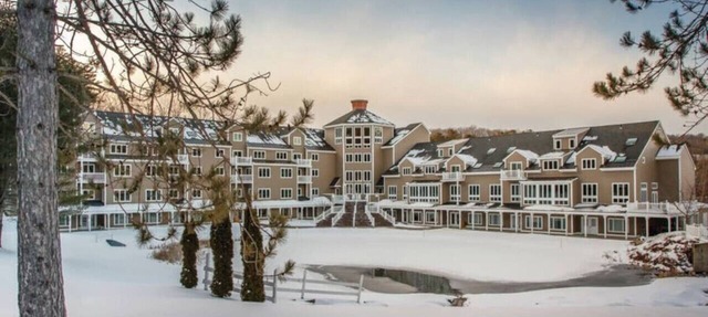 Romantic Getaway or Family winter adventures in 2BD Loft w/resort activities
