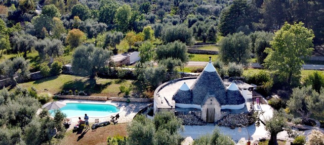 Romantic trullo with private pool surrounded by nature