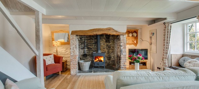 Rose Cottage - Two Bedroom House, Sleeps 4