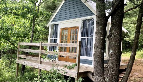 Runamuk Farm Camp Tiny House near Cambridge, New York