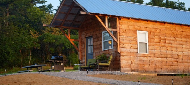 Rustic ADK tiny cabin off grid with electric option