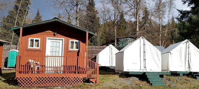Rustic and Cozy Cabin Rental with Bunk Beds near Kenai Lake, Alaska