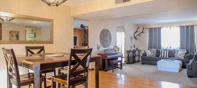 Rustic Charm near Trails & Brews - Pet Friendly enclosed Yard