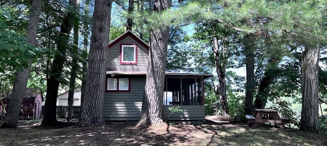 Rustic, Pet Friendly Cabin on the Hudson River, Perfect for a Glamping Weekend in the Adirondacks