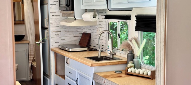 Rustic Remodeled Camper on Mini Farm with Farm Fresh Eggs