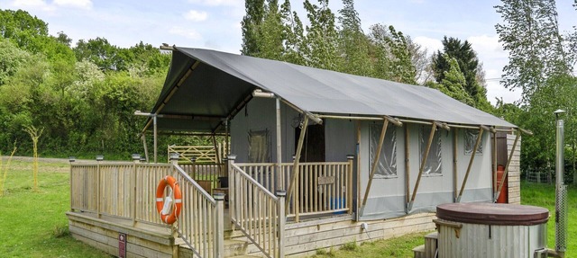 Safari Tent by Hertford Lake with Hot Tub
