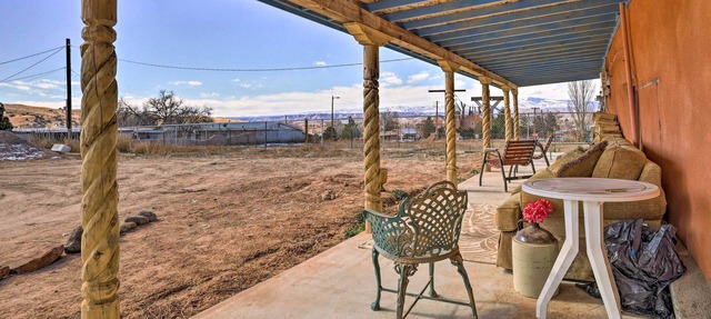Santa Cruz Home w/Mountain Views!