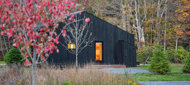 Scandi-Chic Luxury Loft Near Okemo With Solo Stove And EV Charger