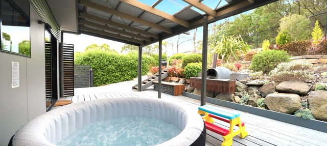 Scenic Risdon Retreat | Deck, Views & Nature Trail