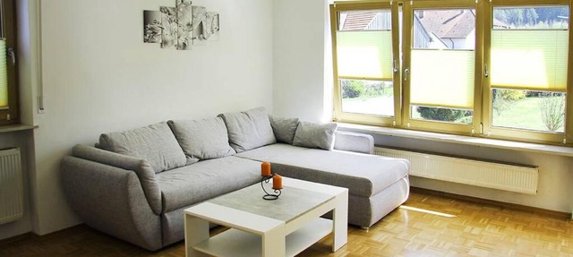 Schöne helle Ferienwohnung in Waldnähe