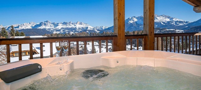"Schlern" with Mountain View, Whirlpool, Finnish Sauna & Steam Sauna & Balcony