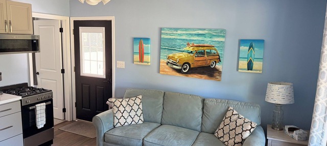 Seashore Suite just minutes from Cape May beaches.