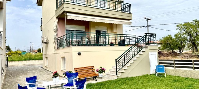 SEASIDE MAISONETTE