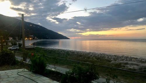 Seaside Villa Eleni
