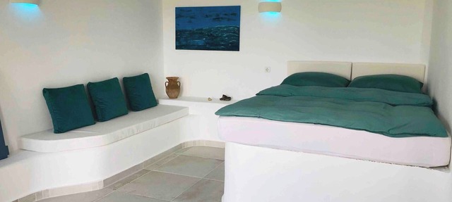Seaview Appartment with infinity pool & Kitchen