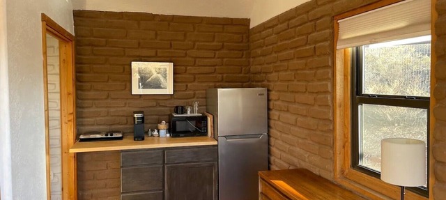Secluded Adobe Casita-Right behind Balloon Fiesta Park