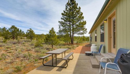 Secluded Boulder House - Next to National Forests!
