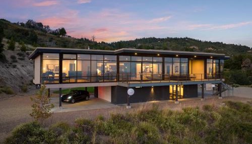 Secluded Dream Home with Hot Tub and Full Gym on 20 Acres