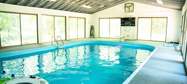 “Secluded Luxury Getaway, Indoor Pool Open 24/7, Surrounded by Nature”