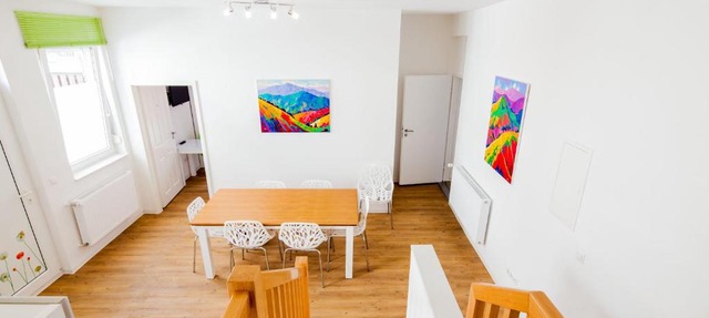 SecondHome Stuttgart - Moderne große Wohnungen nahe der hist Altstadt von Esslingen aN - versch Größen 8 - 11 - 19 Betten
