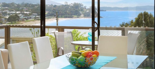 Self Contained Beach View Apartment