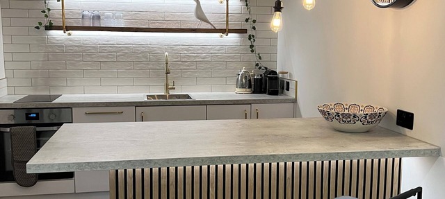 Self contained, newly renovated apartment apartment near Harry Potter studios