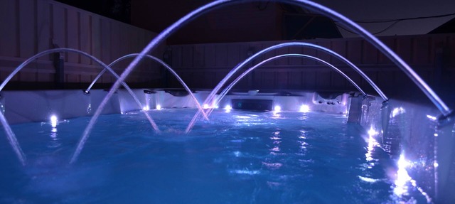 Semaphore Sea Breeze-Family Beach/Pool Holiday. 450m to Beach. 20 min to airport