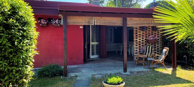 Semi-detached Villa Giulia in Bibione Pineda