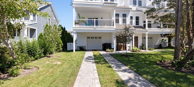 Serenity Off Sunset, spacious West Cape May townhome with a POOL!