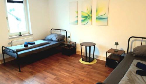 Seyfarthrooms - Monteurwohnung Großröhrsdorf 1 - zentrale Lage, gute Anbindung, voll ausgestattet