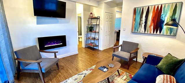 Silverthorne Summer Escape Amongst the Aspens! 2BR, 3Bed Renovated Condo