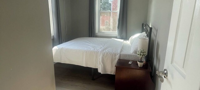 Single home, 4 beds, 2 baths