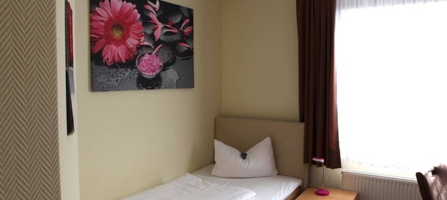Single room with half board - Landhotel Karrenberg