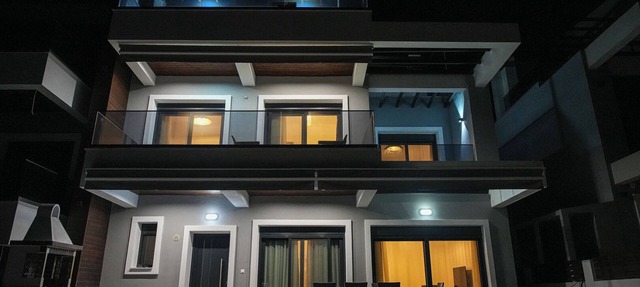 SithoniaRS White Sand Luxury Maisonette