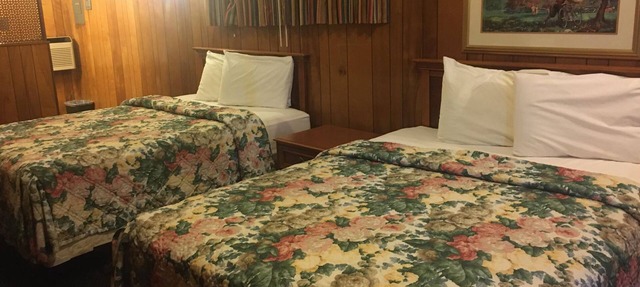 Sky-Palace Inn and Suites El Dorado - 2 Double Bed Smoking