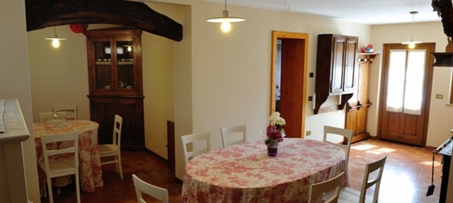 Sleeping in the Prosecco Hills. House suitable for families or groups of friends.
