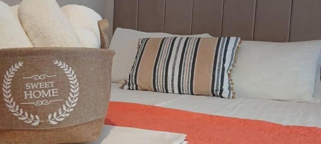 Smaragdi Studios and Rooms