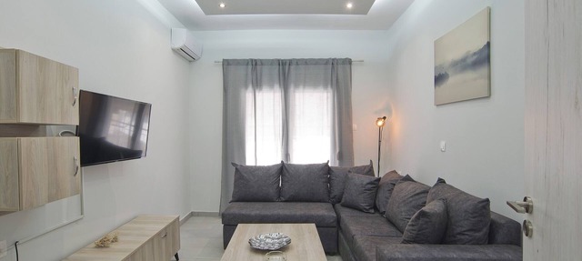 Sofia's Home Piraeus Modern, Reno, Fully Equipped
