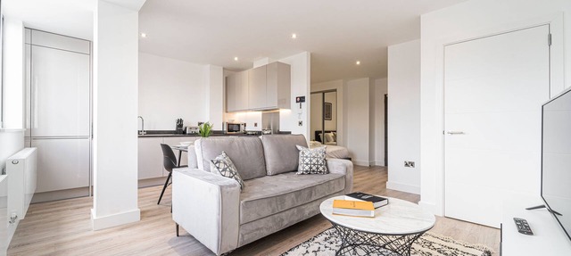 Solihull Studio | Parking WiFi NEC BHX