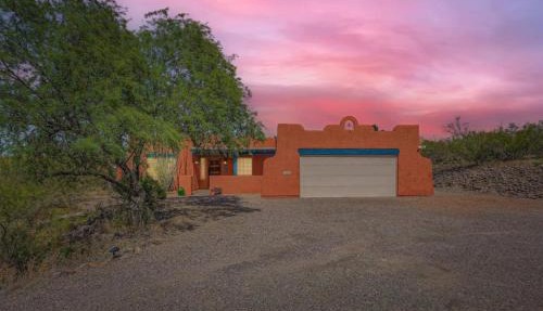 Sonoran Desert Oasis plus Close to everything
