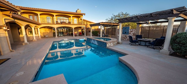 Sorelle Vineyard ~ Spectacular Estate
