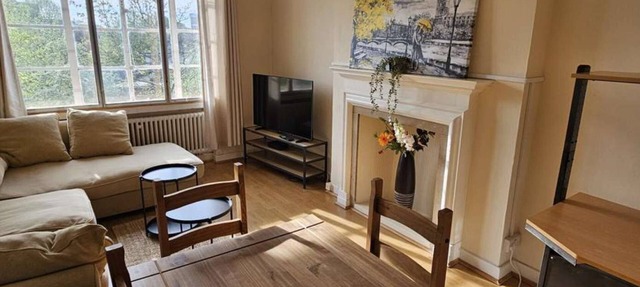 Spacious 1-Bed Flat Sleeps 5 Near Tube Lift Jubilee, Bakerloo & Overground Lines