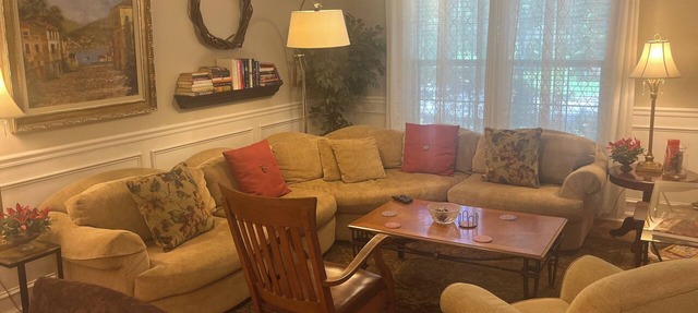 Spacious 3 bed 2 bath condo close to Memorial Park, Five-points, & UGA in Athens
