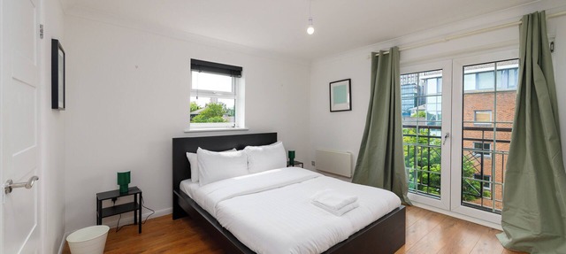 Spacious 3 Bed | Short Walk to Atlantic Wharf