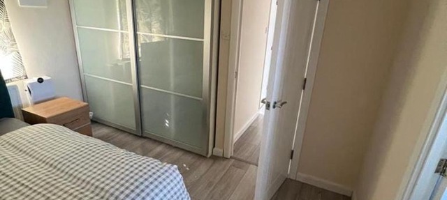 Spacious 3 bedroom house close to local amenities in Thamesmead
